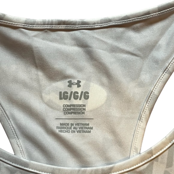 NEW Under Armour Alter Ego compression tank in white/gray. Size Large - Picture 6 of 9